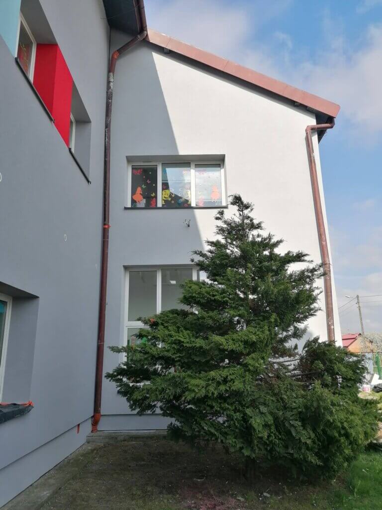 Termoizolacja szkoły. Termomodernizacja budynek publiczny.